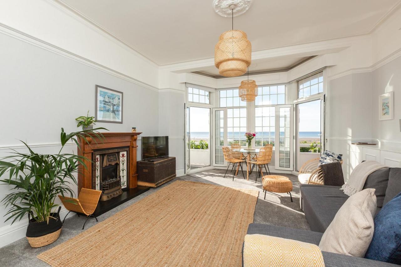 Apartament A View Of The Bay- Panoramic Sea Views- Sleeps 4 Westgate-on-Sea Zewnętrze zdjęcie